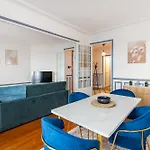 Elegant Haussmannian-Style Apt In Paris I Balcony And City Views, Close To Metro, Parking Available