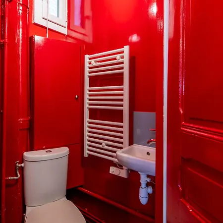 Appartamento Elegant Haussmannian-style In I Balcony And Views, Close To Metro, Parking Available