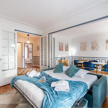 Appartamento Elegant Haussmannian-style In I Balcony And Views, Close To Metro, Parking Available *